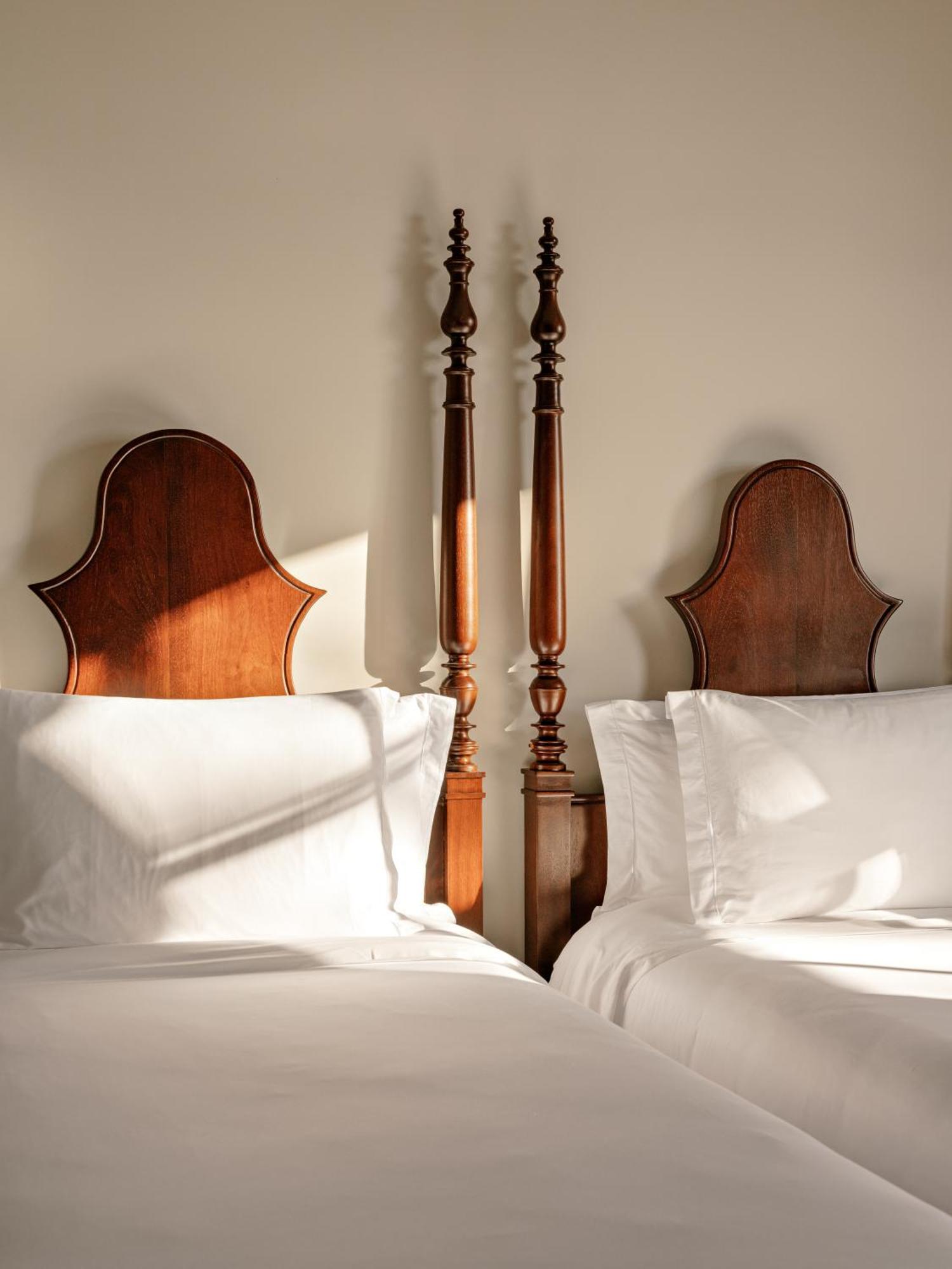 Hotel das Cataratas, A Belmond Hotel, Iguassu Falls Foz do Iguaçu Esterno foto A bed with a high-post headboard
